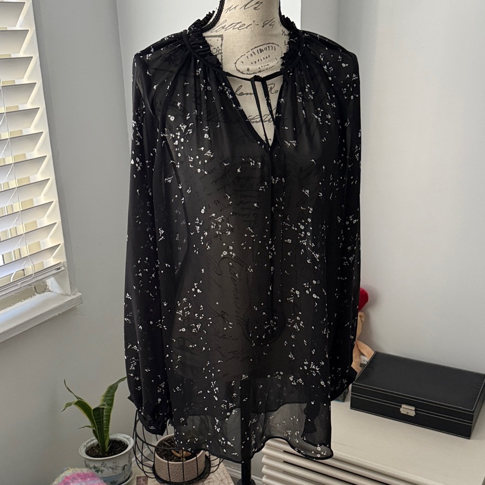 Vince Camuto - Black Floral Women's Blouse